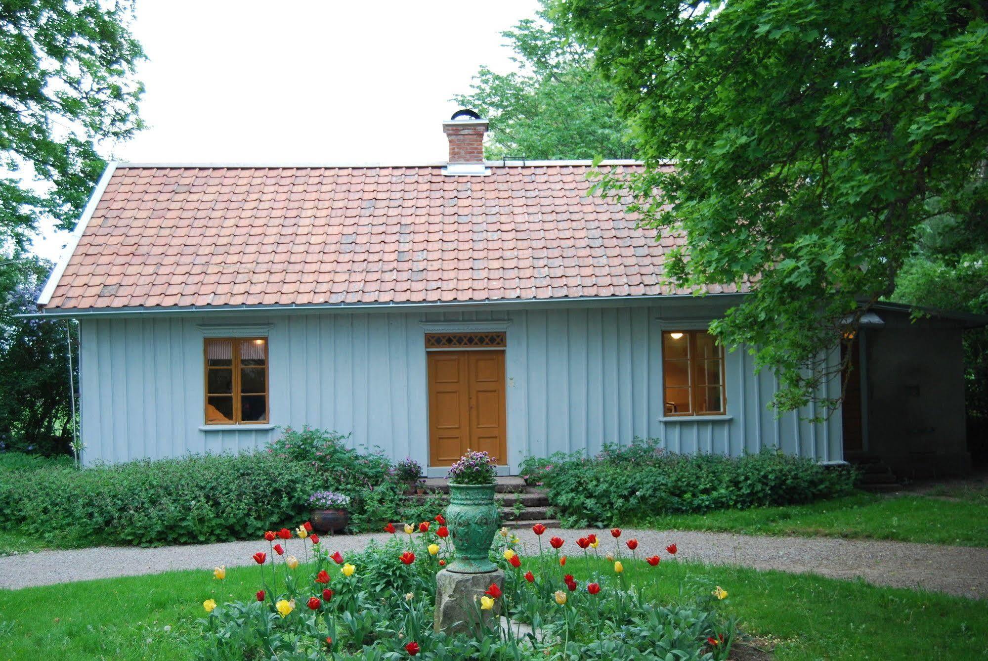 Naestegarden Bed & Breakfast Satuna ภายนอก รูปภาพ