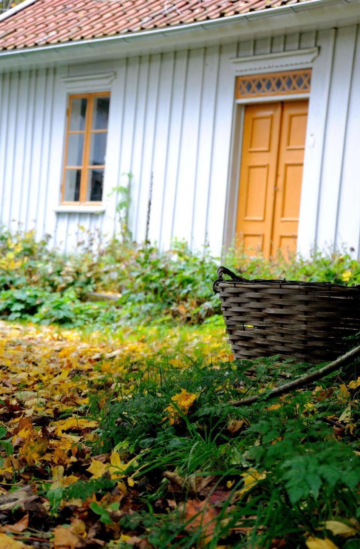 Naestegarden Bed & Breakfast Satuna ภายนอก รูปภาพ